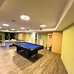 Business Trip - Sauna, Gym, Rooftop Apartment