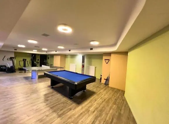 Business Trip - Sauna, Gym, Rooftop Apartman